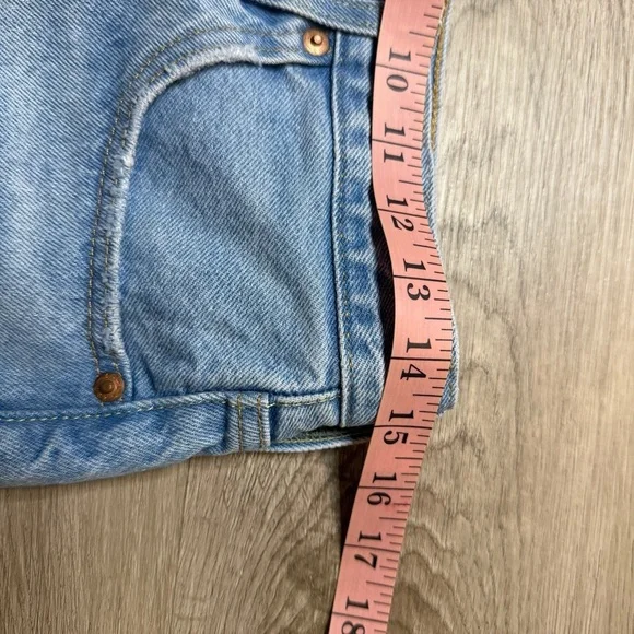 Levi's 501 Light Blue Denim Short - Picture 8 of 9